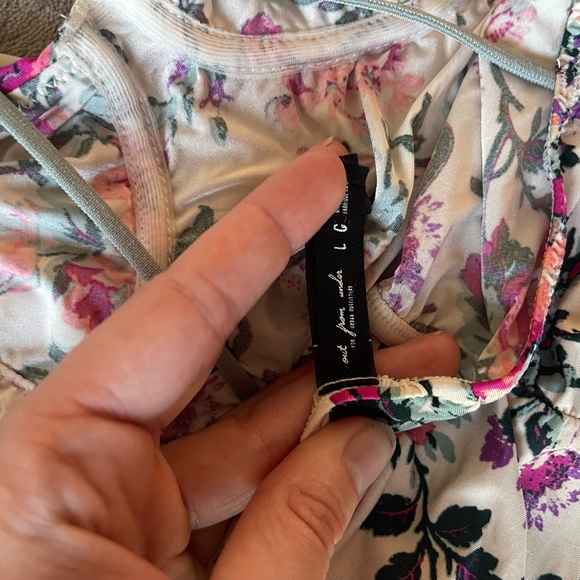 Urban Outfitters Tank Size: Large - Picture 3 of 4